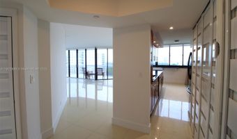 20185 E Country Club Dr 1105, Aventura, FL 33180