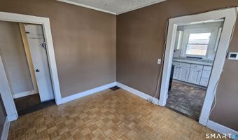 7 Horace St, Bridgeport, CT 06610