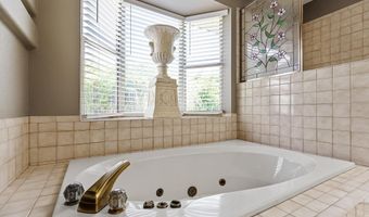 514 Eagle Dr, Alamogordo, NM 88310