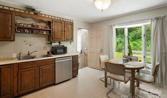 6 Brook Forest Dr, Arden, NC 28704