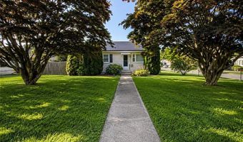 52 Tiffany St, North Providence, RI 02904