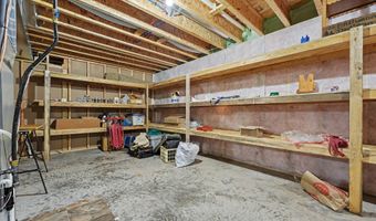 2544 Avery Ln, Altoona, WI 54720