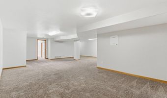 2243 Breckenridge Dr, Berthoud, CO 80513