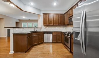 2121 Greencrest Cir, Alpharetta, GA 30004