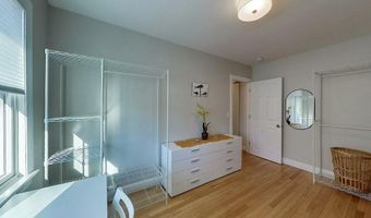 2 E Blvd 2, Middletown, RI 02842