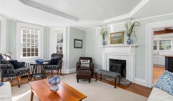 209 Spring St, Newport, RI 02840