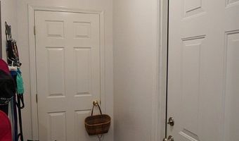 89 Beachridge Dr, Amherst, NY 14051