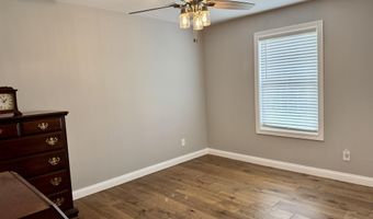 303 Oak Grove Dr, Bardstown, KY 40004
