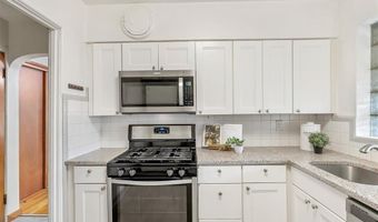 9211 Niles Pl, Affton, MO 63123
