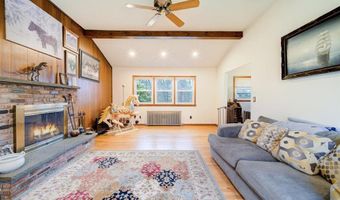 20 Provost Dr, Airmont, NY 10901