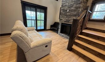 176 Snow Mountain Ln, Banner Elk, NC 28604