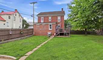 103 W KING St, Abbottstown, PA 17301