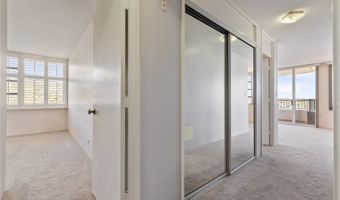 2825 S King St 2403, Honolulu, HI 96826