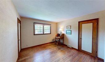 419 Ridge Rd, Albert Lea, MN 56007