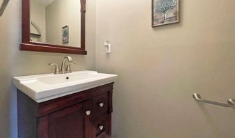162 Ivy Hill Dr, Aberdeen, NJ 07747