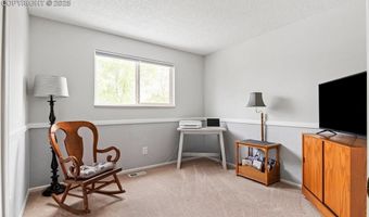 7350 Devinney Ct, Arvada, CO 80005