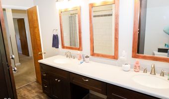 40 W Banta Rd, Indianapolis, IN 46217