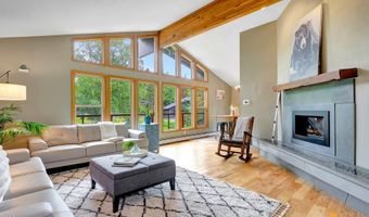 6402 Lone Tree Cir, Anchorage, AK 99507