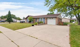 106 Meadowview Ln, Anna, OH 45302
