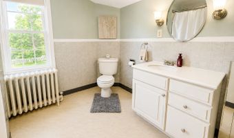 443 Amity Rd, Bethany, CT 06524