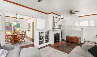 1427 Mattern Ave, Des Moines, IA 50316