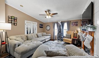 19 Morton Ln, Asheville, NC 28806