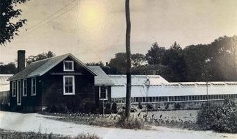 30 Eldredge Ave, East Greenwich, RI 02818