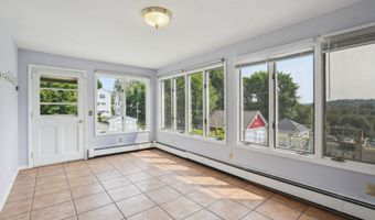 15 Seeley St, Danbury, CT 06810
