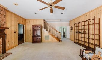 126 Wood Valley Dr, Americus, GA 31709