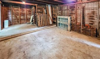213 W 2nd St, Alma, MO 64001