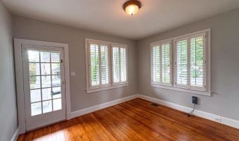 27 W WYATT Ave, Alexandria, VA 22301