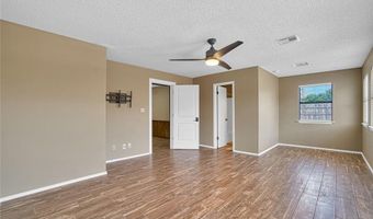 404 Comanche Trl, Altus, OK 73521