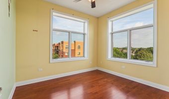1200 N Foxdale Dr 312, Addison, IL 60101