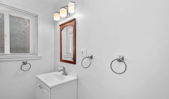7408 MASONVILLE Dr, Annandale, VA 22003