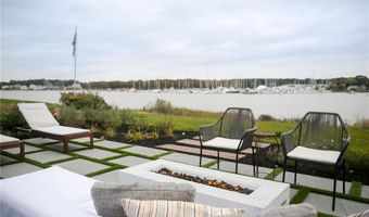126 Riverside Dr 1, East Providence, RI 02915