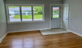 10 Crawford Dr, Bath, ME 04530