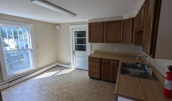 3 Dean St, Bangor, ME 04401