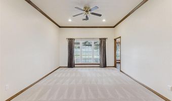 506 Fieldcrest Dr, Chickasha, OK 73018