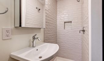 111 STANMORE Rd, Baltimore, MD 21212