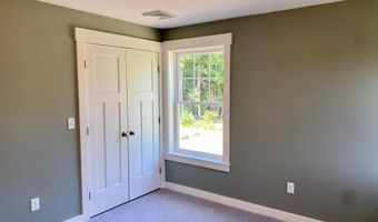 5 Cortland Pl, Standish, ME 04084