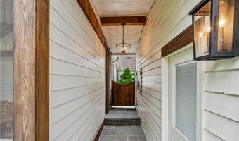337 Broadland Rd, Atlanta, GA 30342