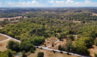 7681 N Farm Road 43, Ash Grove, MO 65604