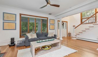 29 Grand Ave, Atlantic Highlands, NJ 07716