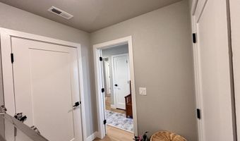 455 S Lucas St, Buffalo, WY 82834