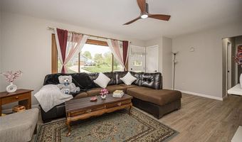 270 E Skyline Dr, Ballwin, MO 63011