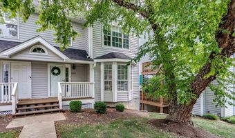 1632 Whispering Creek Dr, Ballwin, MO 63021