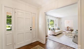 7022 Lancer Dr, Charlotte, NC 28226