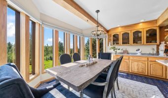12621 Von Scheben Dr, Anchorage, AK 99516