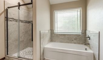 1126 Woodbrook Dr, Purcell, OK 73080