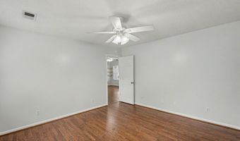 4 Shiney Leaf Ct, Beaufort, SC 29907